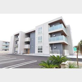 万博記念公園駅より徒歩24分 新築 3階建の賃貸物件