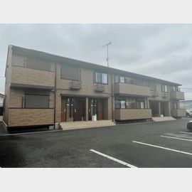 新治駅より徒歩5分 築6年8ヶ月 2階建の賃貸物件