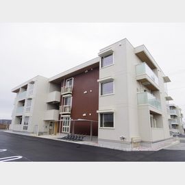 万博記念公園駅より徒歩23分 新築 3階建の賃貸物件