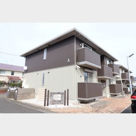 入地駅より徒歩45分 築13年11ヶ月 3階建の賃貸物件