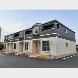 荒川沖駅よりバス20分 2階 築4年の賃貸物件