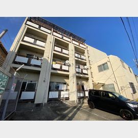 岡町駅より徒歩8分 3階 築50年6ヶ月の賃貸物件