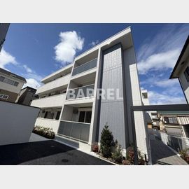 石橋阪大前駅より徒歩14分 3階 新築の賃貸物件