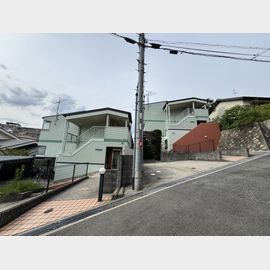 柴原阪大前駅より徒歩4分 築23年1ヶ月 2階建の賃貸物件