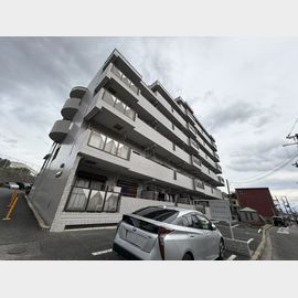 万博記念公園駅より徒歩10分 3階 築30年3ヶ月の賃貸物件