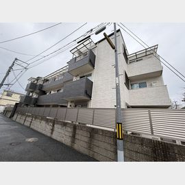 石橋阪大前駅より徒歩5分 1階 築9年1ヶ月の賃貸物件