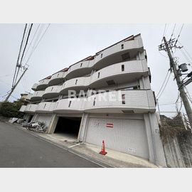 蛍池駅より徒歩8分 1階 築36年2ヶ月の賃貸物件