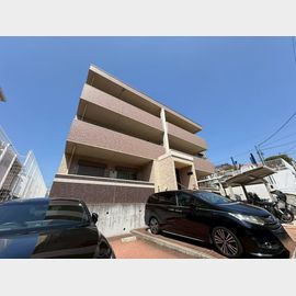 緑地公園駅より徒歩8分 1階 築11年1ヶ月の賃貸物件