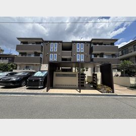 池田駅より徒歩14分 3階 築11年10ヶ月の賃貸物件