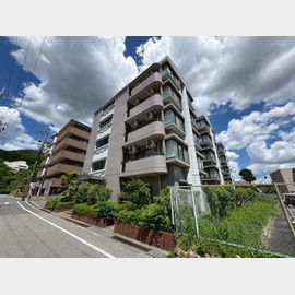 シュロス２五月山の賃貸物件