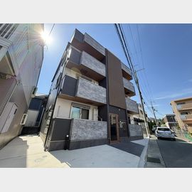 川西能勢口駅より徒歩15分 2階 築1年8ヶ月の賃貸物件