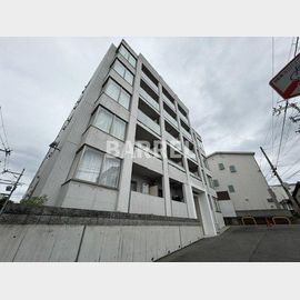 蛍池駅より徒歩3分 築11年3ヶ月 5階建の賃貸物件