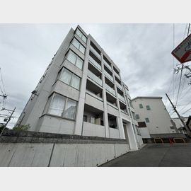 蛍池駅より徒歩3分 築11年3ヶ月 5階建の賃貸物件