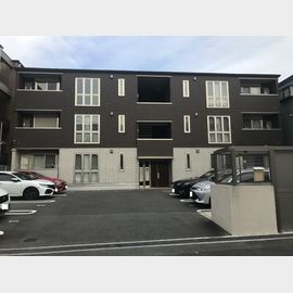 岡町駅より徒歩18分 築11年6ヶ月 3階建の賃貸物件