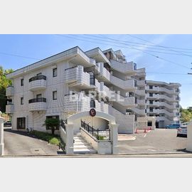 千里中央駅より徒歩13分 築39年4ヶ月 6階建の賃貸物件