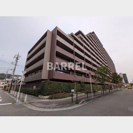 池田駅より徒歩2分 築19年5ヶ月 14階建の賃貸物件