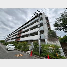 山田駅より徒歩17分 4階 築11年11ヶ月の賃貸物件
