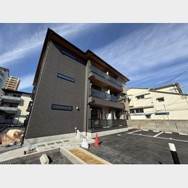 川西能勢口駅より徒歩7分 新築 3階建の賃貸物件