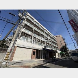 岡田駅前レジデンスの賃貸物件