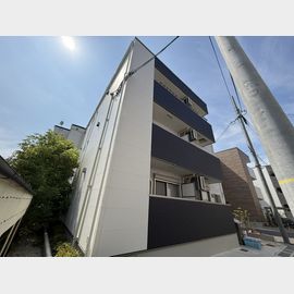 石橋阪大前駅より徒歩12分 築1年11ヶ月 3階建の賃貸物件