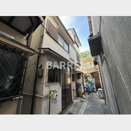 緑地公園駅より徒歩12分 1階 築42年4ヶ月の賃貸物件