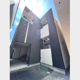 colors 2階 築10年7ヶ月の賃貸物件