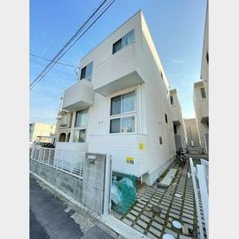 烏森駅より徒歩9分 1階 築9年11ヶ月の賃貸物件