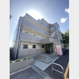 八事駅より徒歩6分 築32年7ヶ月 4階建の賃貸物件