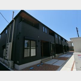 馬場崎町駅より徒歩15分 築1年10ヶ月 2階建の賃貸物件