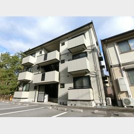 河崎口駅より徒歩26分 築22年7ヶ月 3階建の賃貸物件