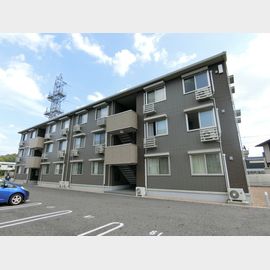 安来駅より徒歩5分 築8年11ヶ月 3階建の賃貸物件