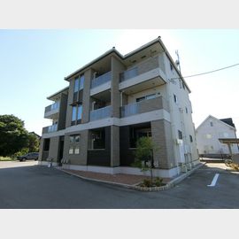 後藤駅より徒歩13分 築6年3ヶ月 3階建の賃貸物件