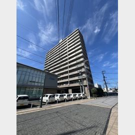 米子駅より徒歩6分 築17年7ヶ月 14階建の賃貸物件