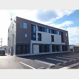 三本松口駅より徒歩24分 築8年9ヶ月 3階建の賃貸物件