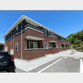 米子駅より徒歩29分 築8年7ヶ月 2階建の賃貸物件