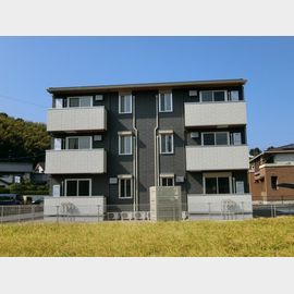 米子駅より徒歩22分 築2年1ヶ月 3階建の賃貸物件