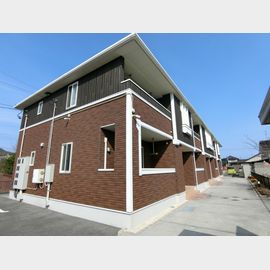 馬場崎町駅より徒歩21分 築8年10ヶ月 2階建の賃貸物件