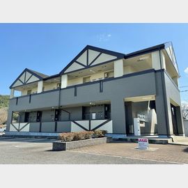 米子駅より徒歩9分 築21年7ヶ月 2階建の賃貸物件