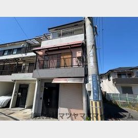 新石切駅より徒歩28分 1階 築32年2ヶ月の賃貸物件