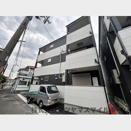 荒本駅より徒歩12分 新築 3階建の賃貸物件