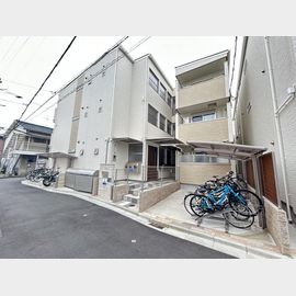 荒本駅より徒歩11分 3階 築3年の賃貸物件