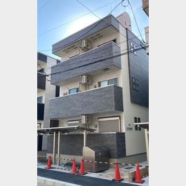 長原駅より徒歩2分 築2年7ヶ月 3階建の賃貸物件