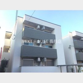 堺市駅より徒歩8分 3階 築8年の賃貸物件