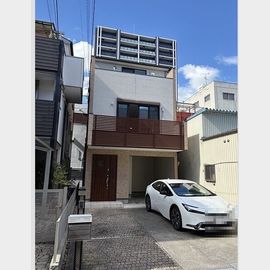 平野駅より徒歩10分 築15年7ヶ月 3階建の賃貸物件