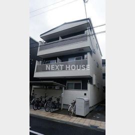 東部市場前駅より徒歩9分 築9年9ヶ月 3階建の賃貸物件