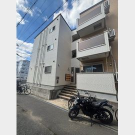 Ｙ’ｓメゾンＥＣＲＵの賃貸物件