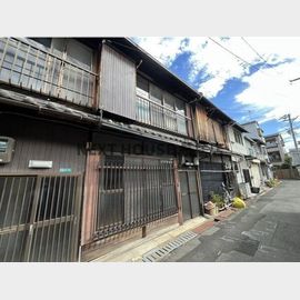 今里駅より徒歩9分 1階 築100年9ヶ月の賃貸物件