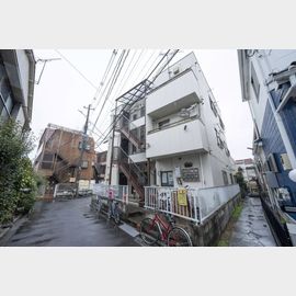 高野駅より徒歩10分 築35年9ヶ月 3階建の賃貸物件