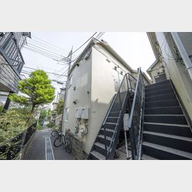 二子玉川駅より徒歩15分 築39年9ヶ月 2階建の賃貸物件