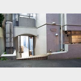 メゾンドネージュ 2階 築43年4ヶ月の賃貸物件
